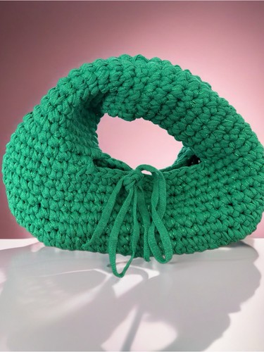 Egg crochet bag - glitter, thread