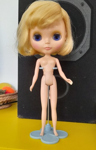 Blythe doll mitten takara - blythe,