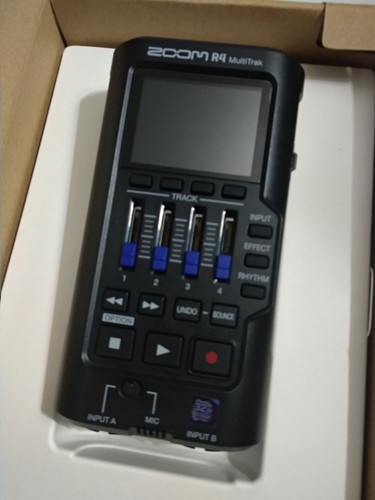 Zoom multi track recorder - r4,