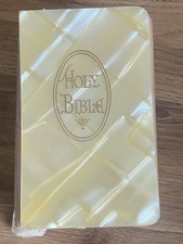 Collins Gem Text-HOLY BIBLE Imitation Mother Of Pearl Boxed EBJH Vintage Rare