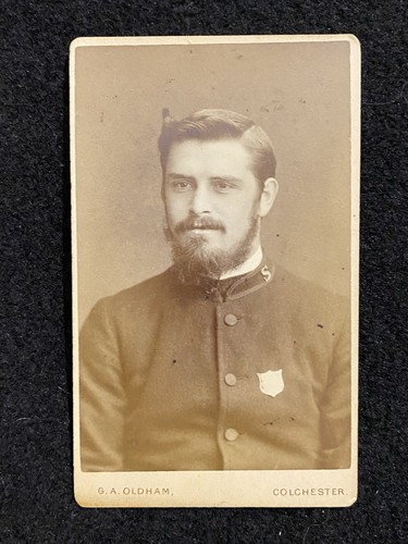 Salvation army man uniform - man,