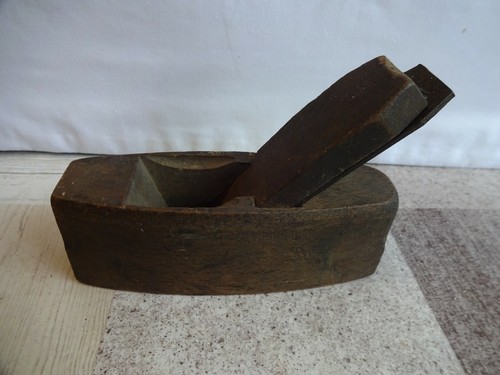 Antique wooden plane cast - antique,