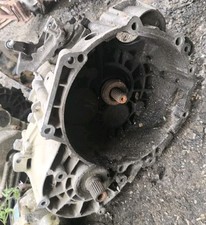 VW GOLF GT MK5 2003-2008 2.0 TDI GEARBOX MANUAL 6 SPEED 02Q301103C