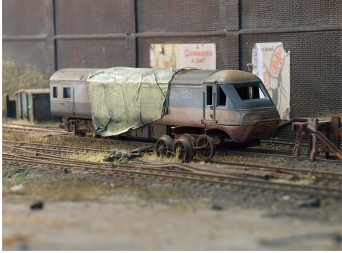 Weathered locomotive gauge - weathered, oo
