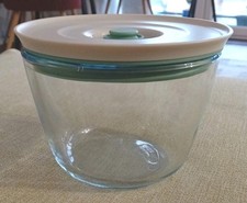 Pyrex Round Glass Dish with Plastic Lid - White Cook & Freeze  NEW 