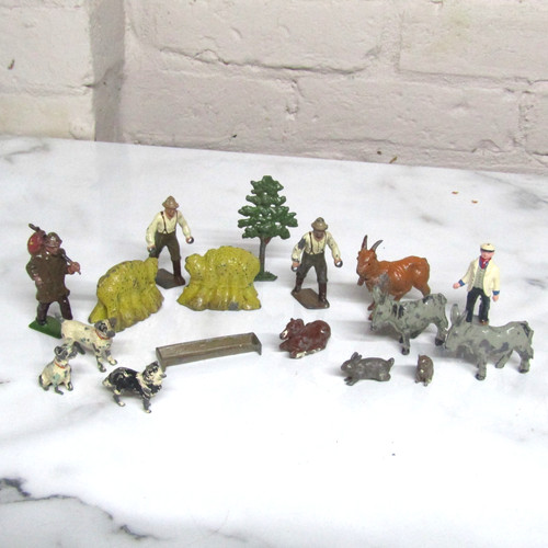 Britains lead dogs - britains,