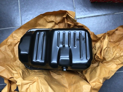 Triumph acclaim engine - engine, sump