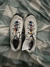 ladies trainers size 5- brand