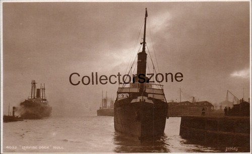 Hull leaving dock ships real - leaving,