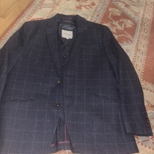Racing Green. 2 piece Men’s Navy Checked  Lightweight Jacket & waist coat . 44