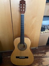 Artist Acoustic guitar with guitar bag great for learning on