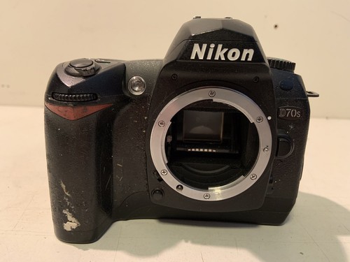 Nikon d70s dslr body - d70s, only