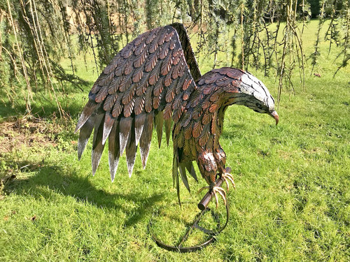 Flying eagle metal garden - flying,