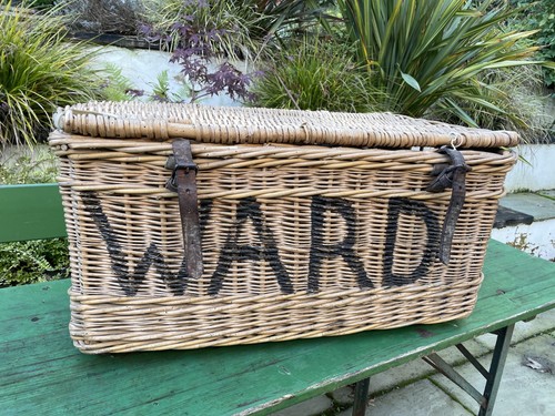 Large vintage wicker - large,
