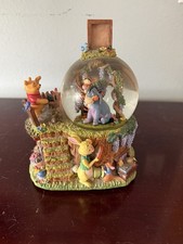 Winnie The Pooh Snow Globe