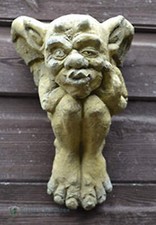 Gargoyle wall hanging plaque giving the finger stone gothic ornament "Sid" 24cmH