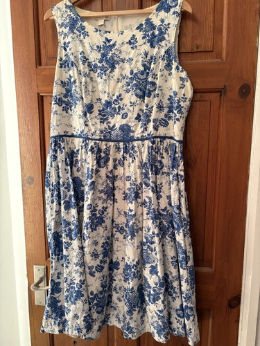 1950 style floral dress - style,