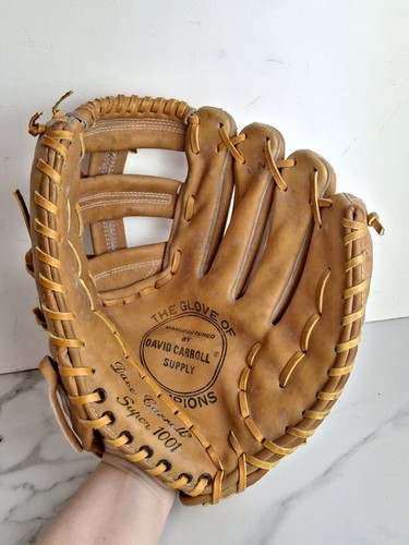 Vintage the glove - vintage, of
