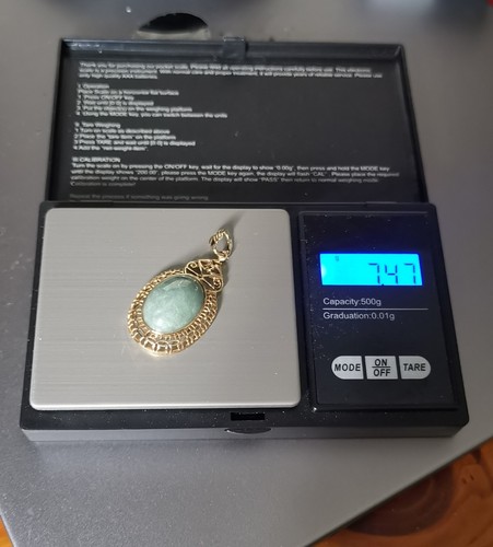 Very large 9ct gold jade - very,