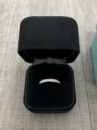 Tiffany 3mm channel set - &,