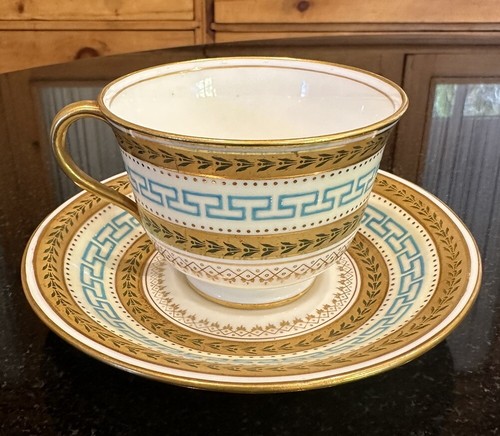 Antique royal doulton - royal, teacup