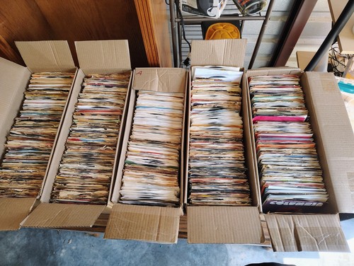 100 45 rpm records - -,