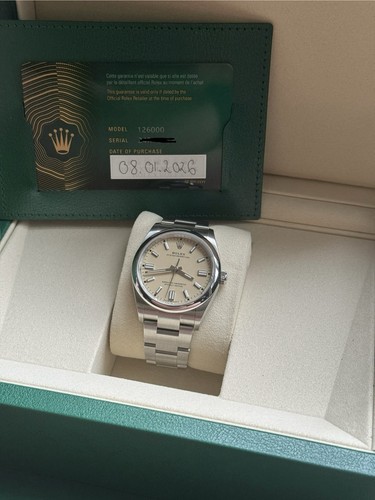 Rolex oyster perpetual 126000 - oyster,