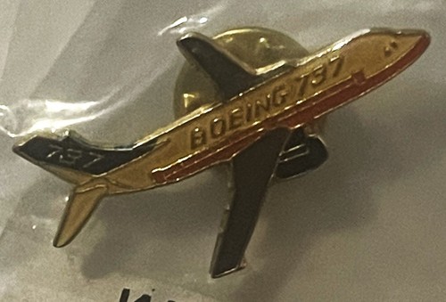 Vintage 1980s boeing 737 - 1980s,