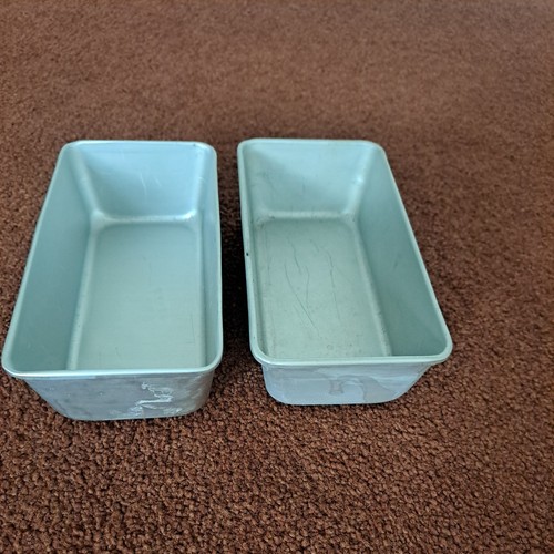 Vintage small baking tins - vintage, set