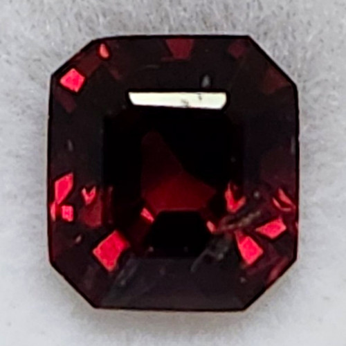 Red spinel octagon cut - spinel, ct