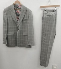 William Hunt 2 Piece Suit Size