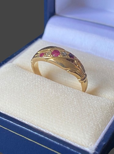 18ct gold ruby diamond - gold, ring