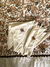 Indian Embroidered Tablecloth & 12 Napkins Set - NEW /UNUSED 290 x 182cm