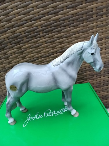 John beswick hunter grey horse - hunter,