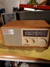 Sangean WR 11 AM FM Radio Table Top Wood Case Working Excellent Condition