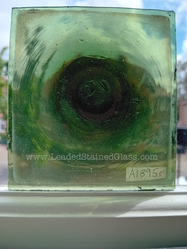 Green pontil bullseye pane