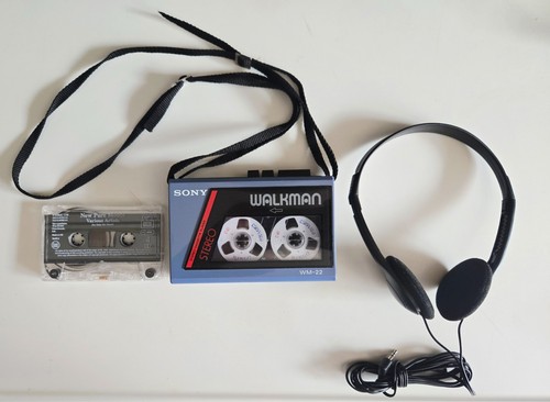 Sony blue walkman 22 - walkman, wm-22
