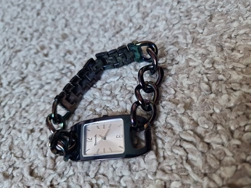 Bench women watch - watch, chain