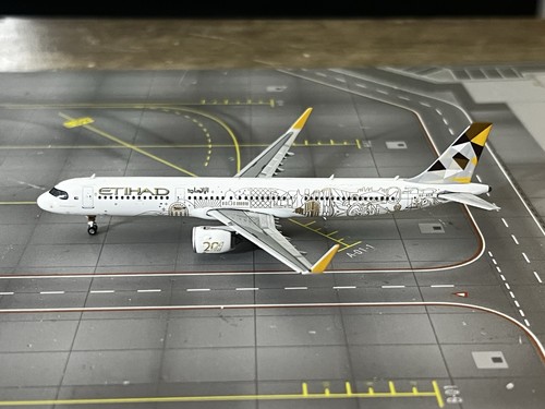 Phoenix models etihad airbus - models,