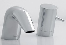 Jacuzzi Veya Bath Filler Tap 2 Tap Hole Chrome Modern Style Bathroom Tub Filler