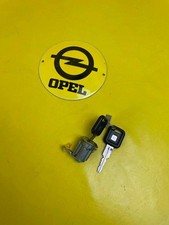 NEW + GENUINE GM / Opel