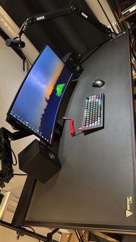 Aoc curved gaming monitor - curved,