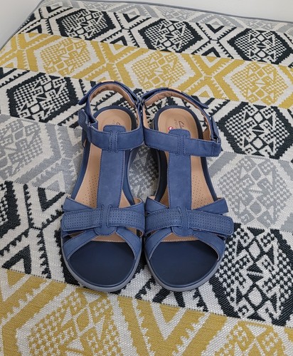 Worn twice clarks - twice, unstructured