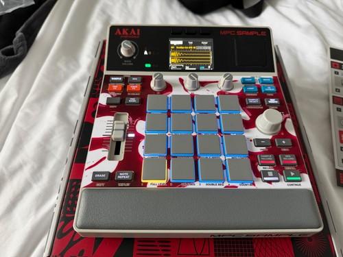 Akai professional mpc - mpc, sample