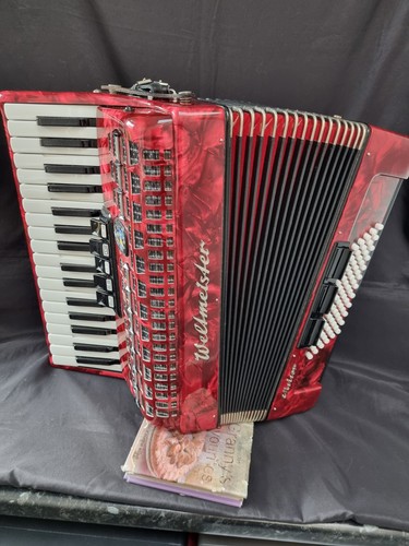 Weltmeister bass accordion - 72,