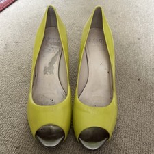Clarks Mary Portas Lime Green Peep Toe Court Shoes Gold Block Heels UK 6.5 Funky