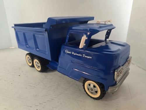 1960s structo hydraulic dumper - 1960s,