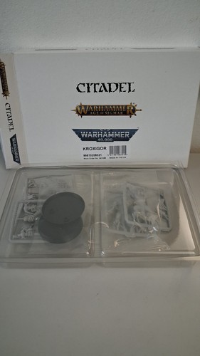 Warhammer kroxigor finecast - warhammer,