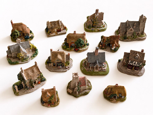 Lilliput lane figurines - x,