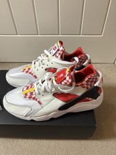 LIVERPOOL FC x NIKE AIR HUARACHE Size: UK 12 US 13 EU 47.5 BOXED
